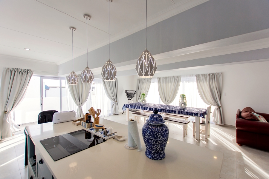 5 Bedroom Property for Sale in Brittania Beach Estate Western Cape